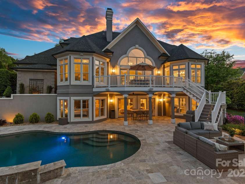 19216 Peninsula Shores Drive, Cornelius, NC 28031.  MLS# CAR4237966, YatesRealty ID 7794. 