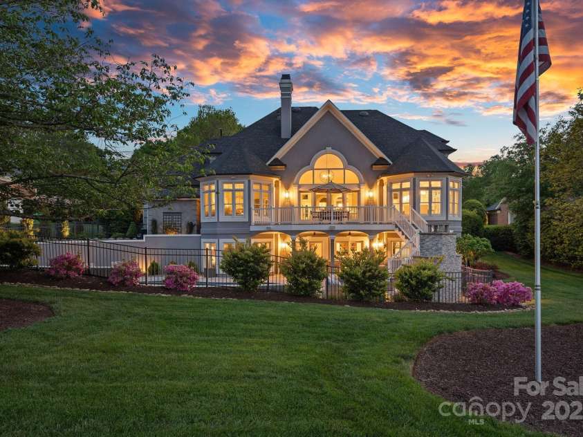 19216 Peninsula Shores Drive, Cornelius, NC 28031.  MLS# CAR4237966, YatesRealty ID 7794. 