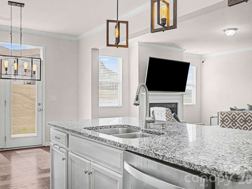 15234 Red Canoe Way, Charlotte, NC 28278.  MLS# CAR4361223, YatesRealty ID 7795. 