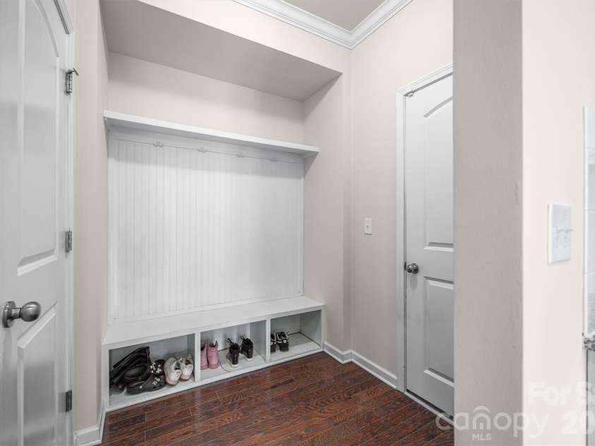 15234 Red Canoe Way, Charlotte, NC 28278.  MLS# CAR4361223, YatesRealty ID 7795. 