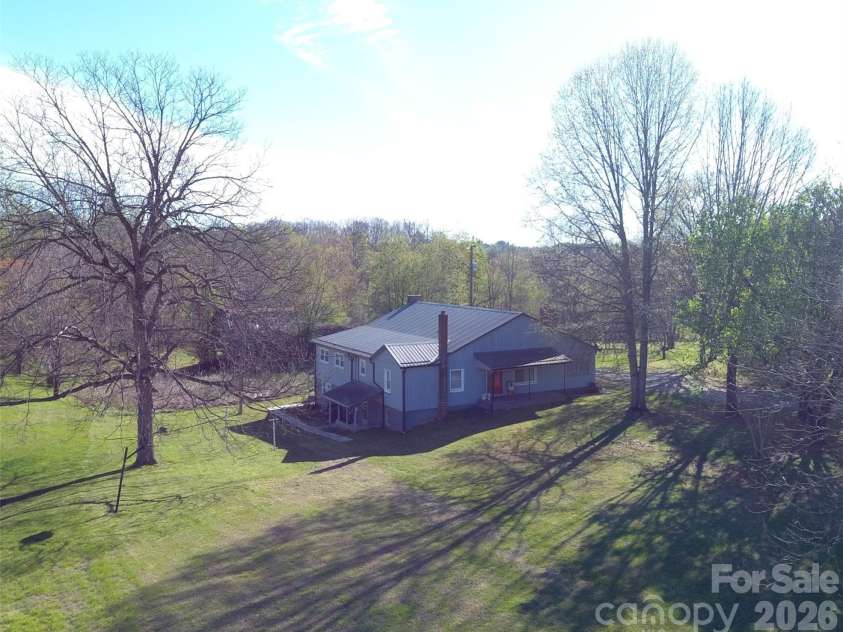 4543 Horseshoe Bend Road, Hudson, NC 28638.  MLS# CAR4363264, YatesRealty ID 7796. 