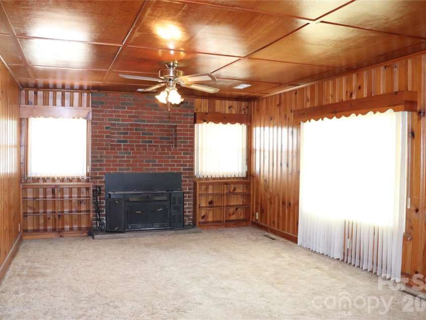 4543 Horseshoe Bend Road, Hudson, NC 28638.  MLS# CAR4363264, YatesRealty ID 7796. 