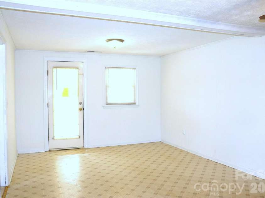 4543 Horseshoe Bend Road, Hudson, NC 28638.  MLS# CAR4363264, YatesRealty ID 7796. 