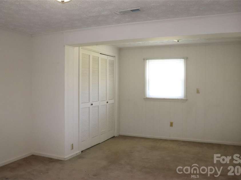 4543 Horseshoe Bend Road, Hudson, NC 28638.  MLS# CAR4363264, YatesRealty ID 7796. 