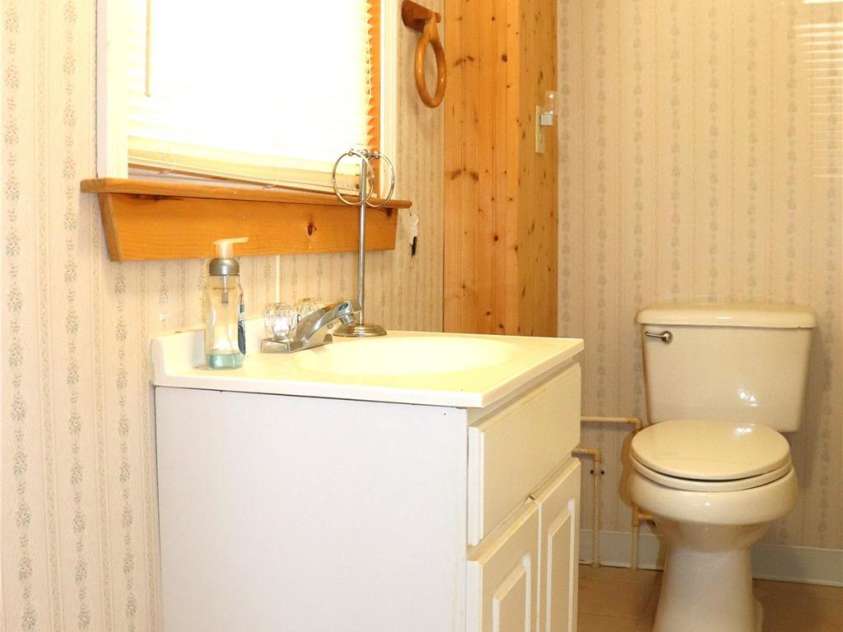 4543 Horseshoe Bend Road, Hudson, NC 28638.  MLS# CAR4363264, YatesRealty ID 7796. 
