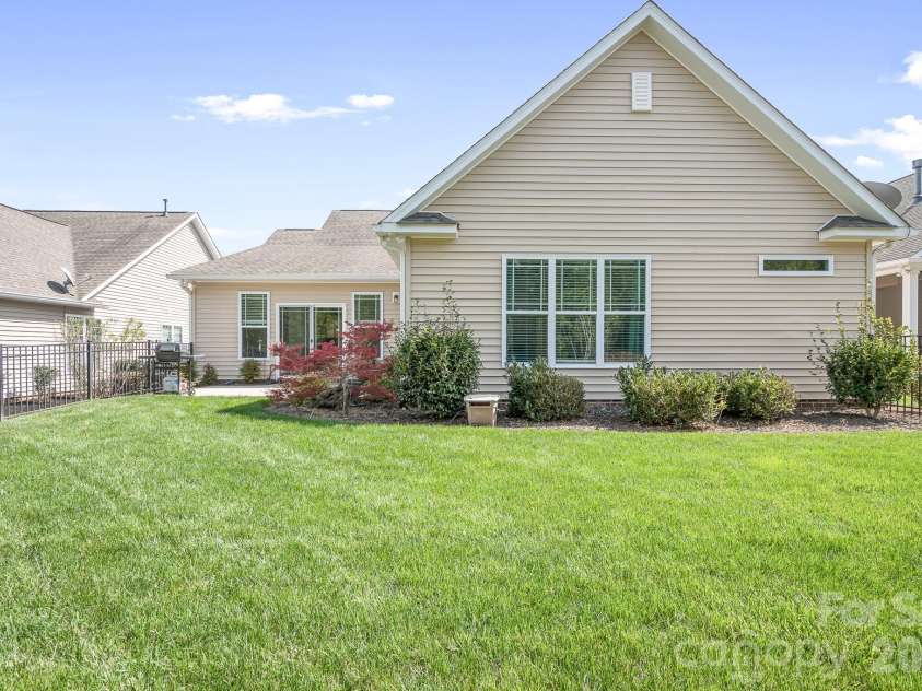 12705 Meetinghouse Drive, Cornelius, NC 28031.  MLS# CAR4350533, YatesRealty ID 7797. 
