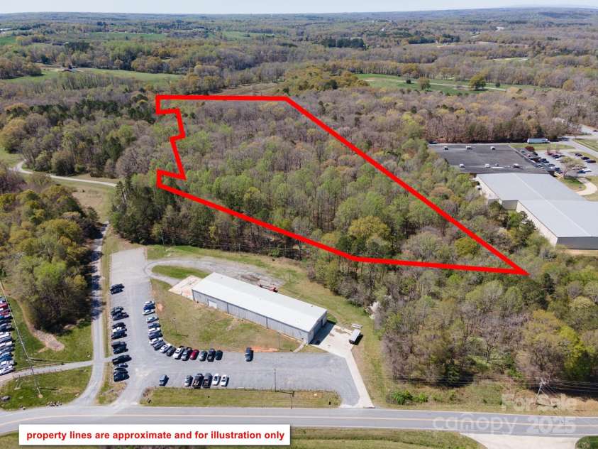 2018 Fox Creek Trail, Lincolnton, NC 28092.  MLS# CAR4239308, YatesRealty ID 7797. 