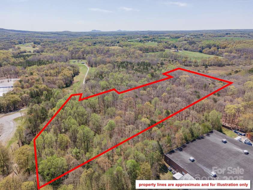 2018 Fox Creek Trail, Lincolnton, NC 28092.  MLS# CAR4239308, YatesRealty ID 7797. 