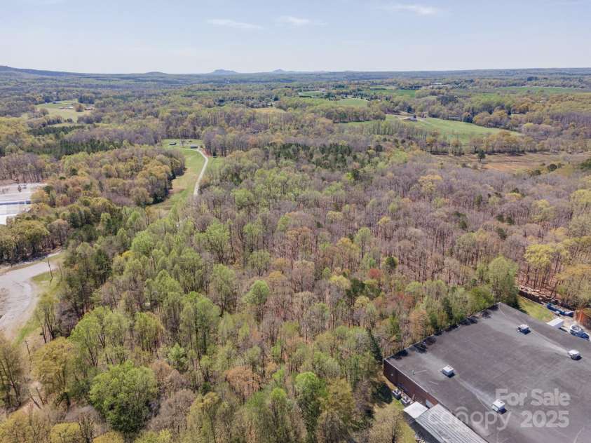 2018 Fox Creek Trail, Lincolnton, NC 28092.  MLS# CAR4239308, YatesRealty ID 7797. 