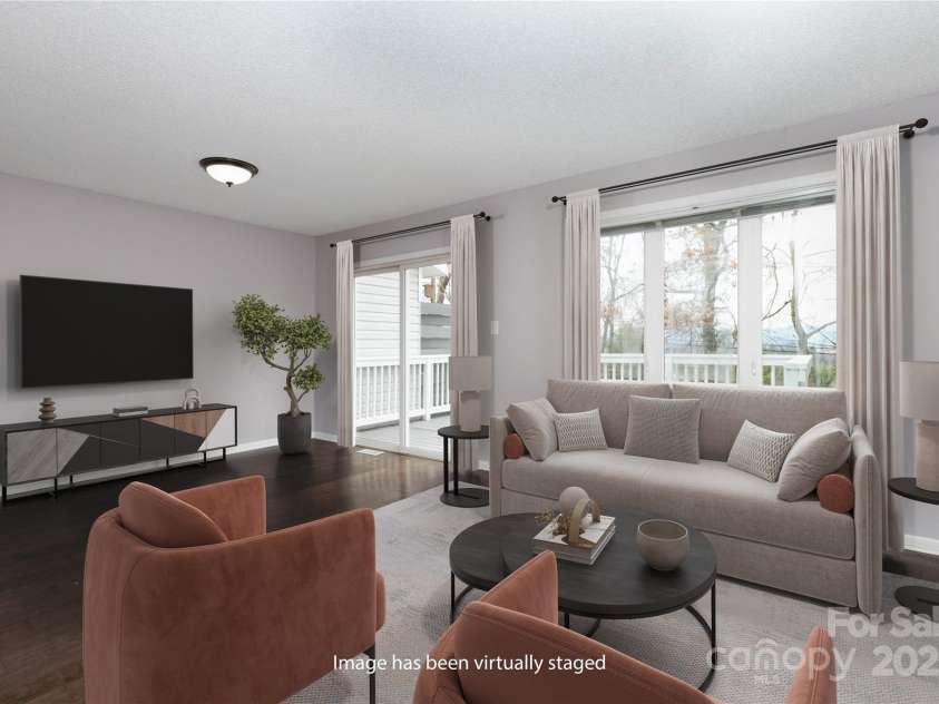 22 Hollybrook Drive, Asheville, NC 28803.  MLS# CAR4233748, YatesRealty ID 7798. Living Room - virtually staged