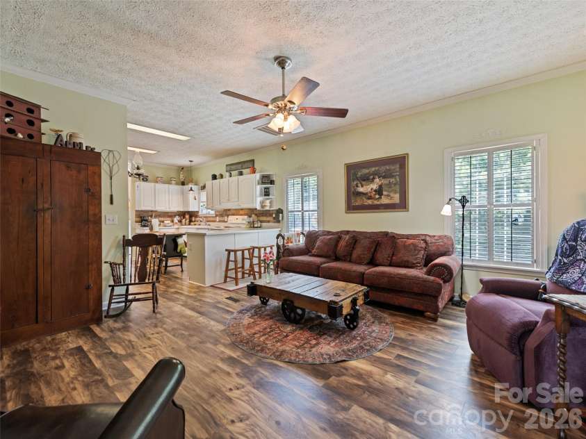 32 Perseverance Drive, Canton, NC 28716.  MLS# CAR4358563, YatesRealty ID 7799. Huge living room