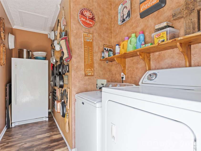 32 Perseverance Drive, Canton, NC 28716.  MLS# CAR4358563, YatesRealty ID 7799. Laundry/mud room