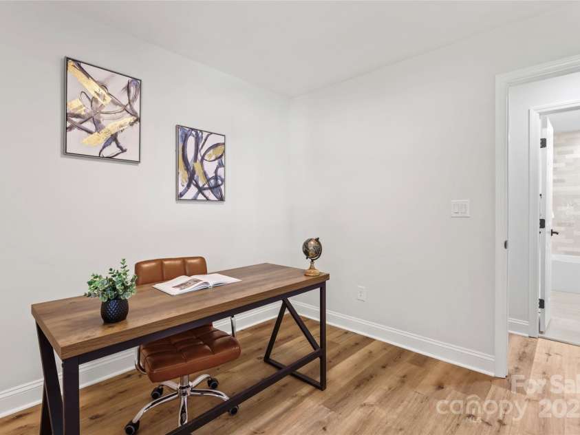 325 Club View Lane, Matthews, NC 28105.  MLS# CAR4238612, YatesRealty ID 7799. Bedroom/Office