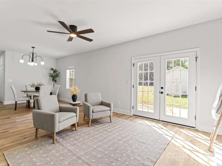 325 Club View Lane, Matthews, NC 28105.  MLS# CAR4238612, YatesRealty ID 7799. Living area