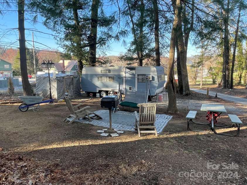 2853 Chimney Rock Road, Hendersonville, NC 28792.  MLS# CAR4120965, YatesRealty ID 78. 