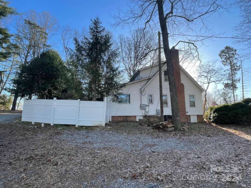 2853 Chimney Rock Road, Hendersonville, NC 28792.  MLS# CAR4120965, YatesRealty ID 78. 