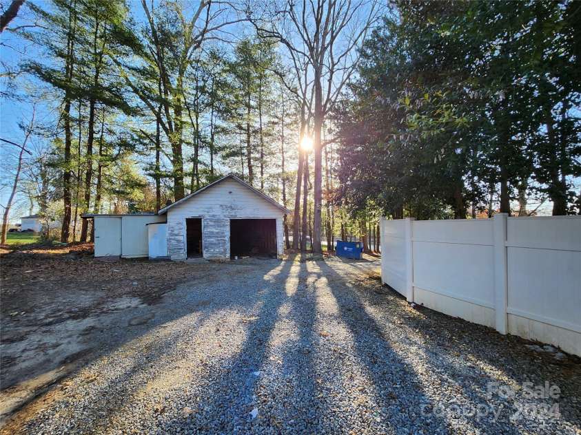 2853 Chimney Rock Road, Hendersonville, NC 28792.  MLS# CAR4120965, YatesRealty ID 78. 