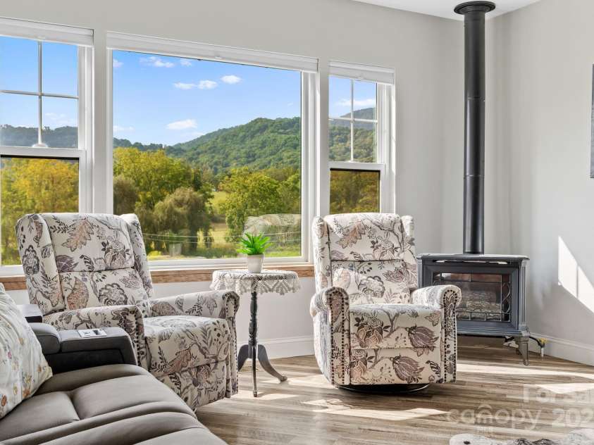 204 Mountain Spring Lane, Canton, NC 28716.  MLS# CAR4305915, YatesRealty ID 780. 