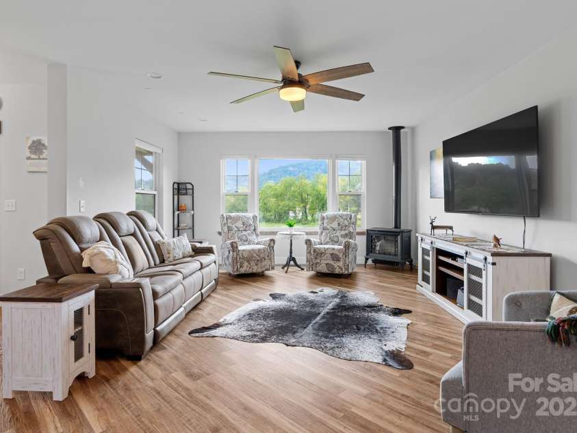 204 Mountain Spring Lane, Canton, NC 28716.  MLS# CAR4305915, YatesRealty ID 780. 