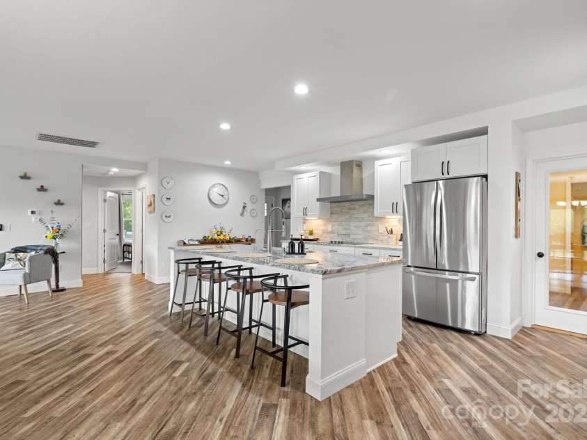 204 Mountain Spring Lane, Canton, NC 28716.  MLS# CAR4305915, YatesRealty ID 780. 