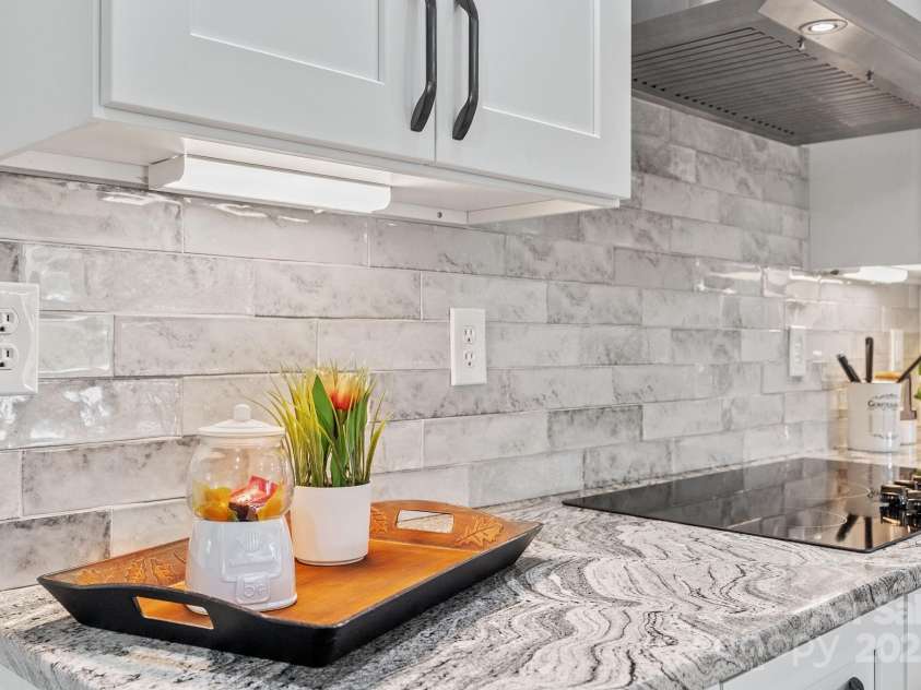 204 Mountain Spring Lane, Canton, NC 28716.  MLS# CAR4305915, YatesRealty ID 780. 