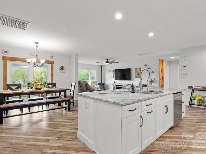 204 Mountain Spring Lane, Canton, NC 28716.  MLS# CAR4305915, YatesRealty ID 780. 