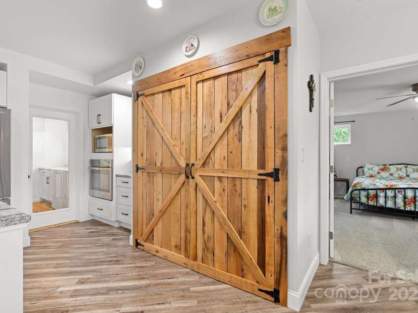 204 Mountain Spring Lane, Canton, NC 28716.  MLS# CAR4305915, YatesRealty ID 780. 