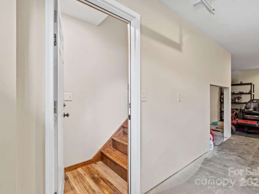 204 Mountain Spring Lane, Canton, NC 28716.  MLS# CAR4305915, YatesRealty ID 780. 