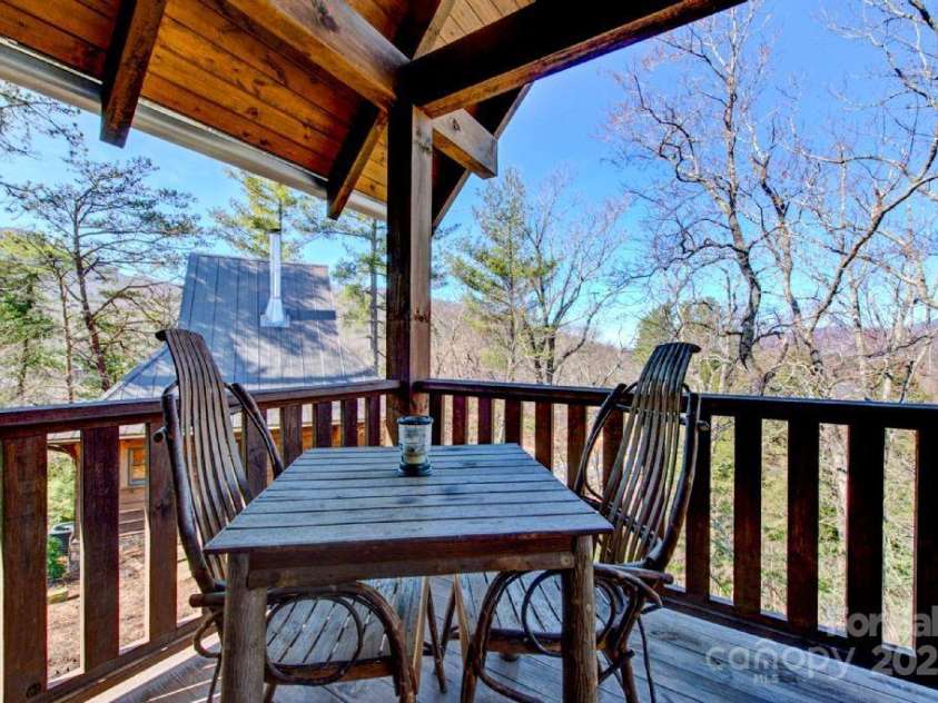 5 Chaucer Road, Black Mountain, NC 28711.  MLS# CAR4182030, YatesRealty ID 780. 