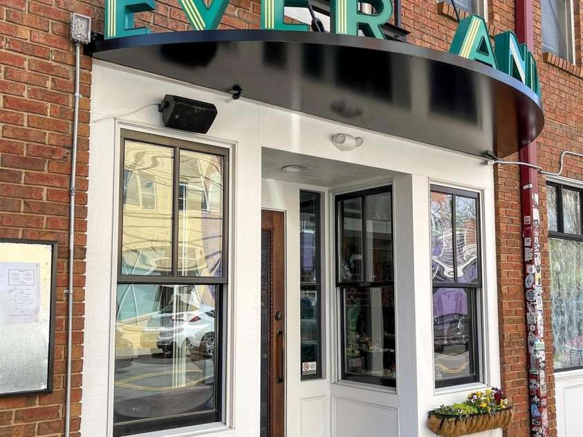 1733-C Matheson Avenue, Charlotte, NC 28205.  MLS# CAR4213118, YatesRealty ID 7802. Best Italian at Ever Andalo