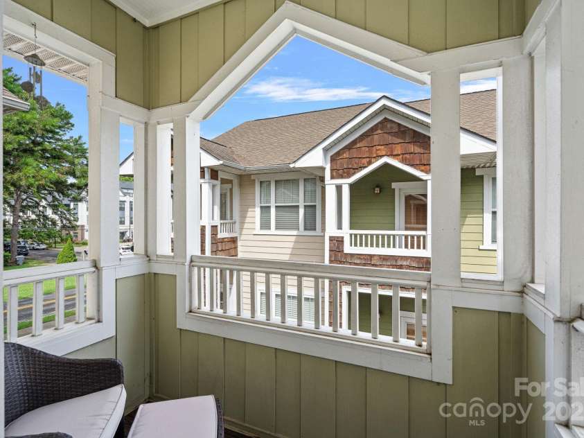 1733-C Matheson Avenue, Charlotte, NC 28205.  MLS# CAR4213118, YatesRealty ID 7802. Covered Porch (2)