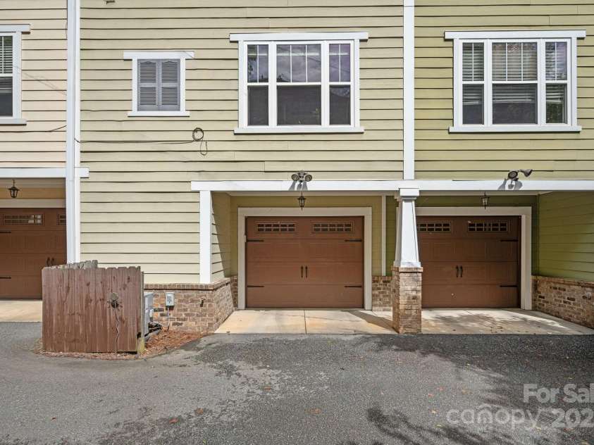 1733-C Matheson Avenue, Charlotte, NC 28205.  MLS# CAR4213118, YatesRealty ID 7802. Private Garage Entry