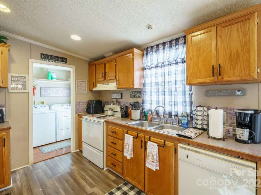 1049 Ramsey Street, Stanley, NC 28164.  MLS# CAR4227352, YatesRealty ID 7804. 