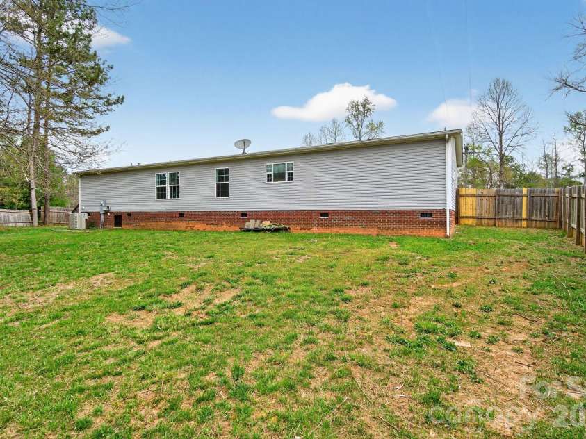 922 Lavender Road, Grover, NC 28073.  MLS# CAR4364394, YatesRealty ID 7804. 