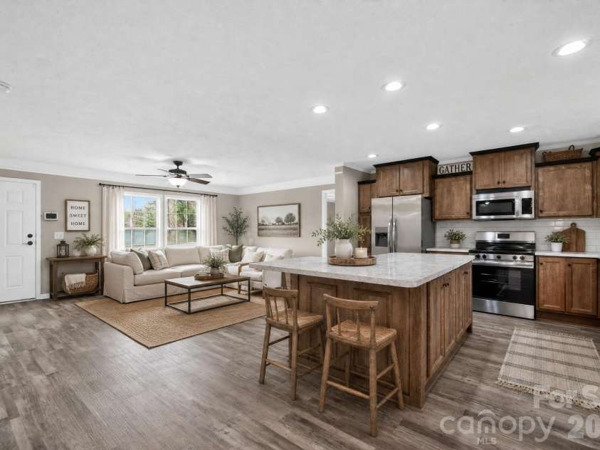 922 Lavender Road, Grover, NC 28073.  MLS# CAR4364394, YatesRealty ID 7804. 