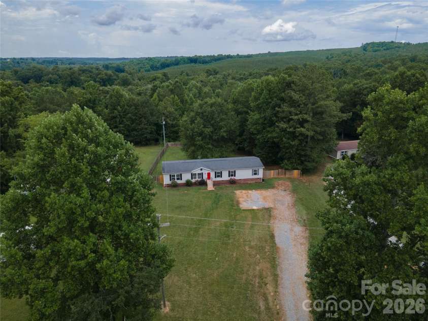 922 Lavender Road, Grover, NC 28073.  MLS# CAR4403169, YatesRealty ID 7804. 