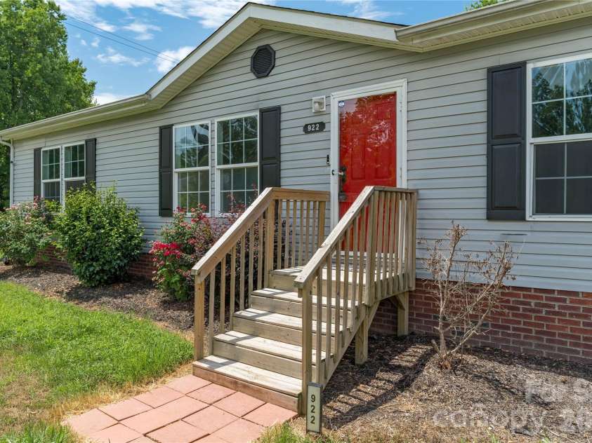 922 Lavender Road, Grover, NC 28073.  MLS# CAR4403169, YatesRealty ID 7804. 