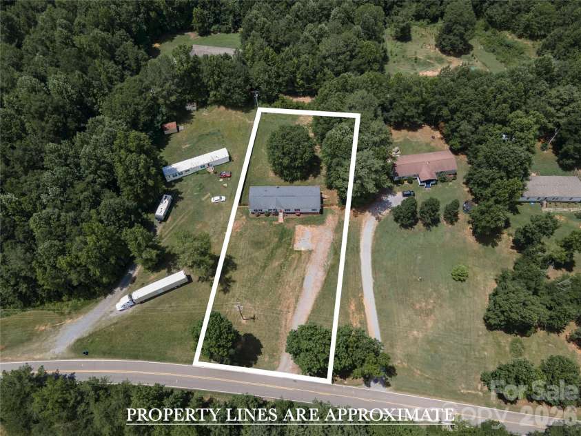 922 Lavender Road, Grover, NC 28073.  MLS# CAR4403169, YatesRealty ID 7804. 