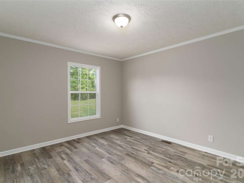 922 Lavender Road, Grover, NC 28073.  MLS# CAR4403169, YatesRealty ID 7804. Bedroom #2