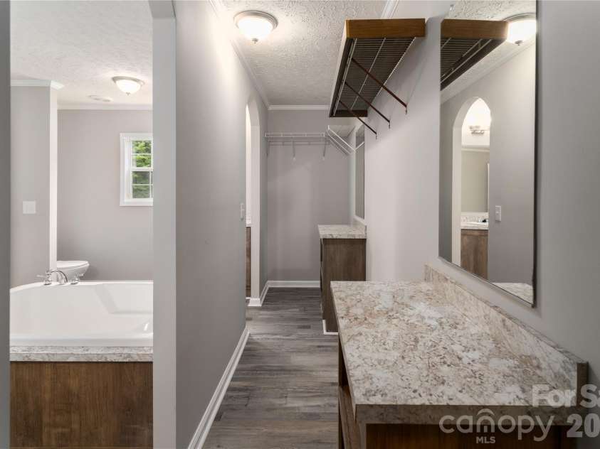 922 Lavender Road, Grover, NC 28073.  MLS# CAR4403169, YatesRealty ID 7804. Primary Closet