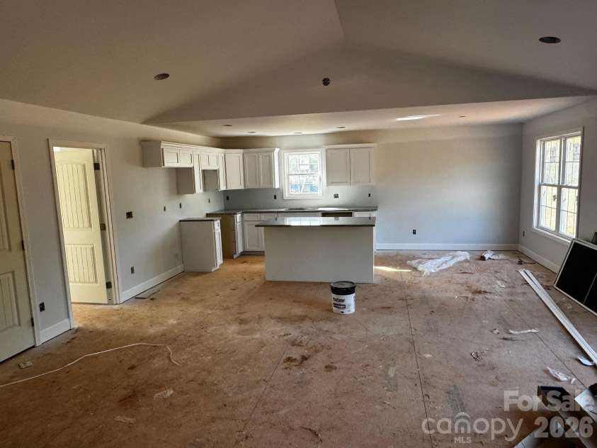 3526 Dorothys Lane, Newton, NC 28658.  MLS# CAR4361532, YatesRealty ID 7806. Large open floor plan