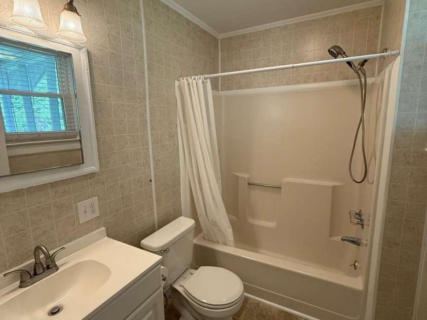 201 Little Street, Wadesboro, NC 28170.  MLS# CAR4364373, YatesRealty ID 7807. 