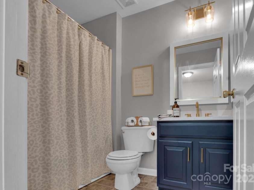 5341 Jocelyn Lane, Charlotte, NC 28269.  MLS# CAR4238187, YatesRealty ID 7807. 