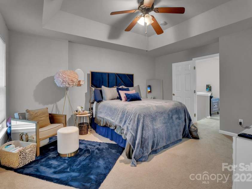 5341 Jocelyn Lane, Charlotte, NC 28269.  MLS# CAR4238187, YatesRealty ID 7807. 