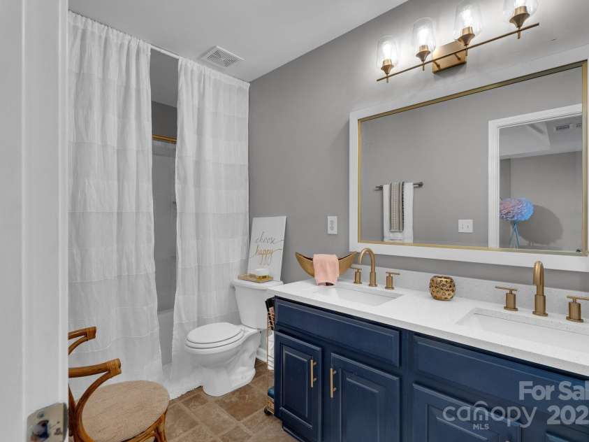 5341 Jocelyn Lane, Charlotte, NC 28269.  MLS# CAR4238187, YatesRealty ID 7807. 