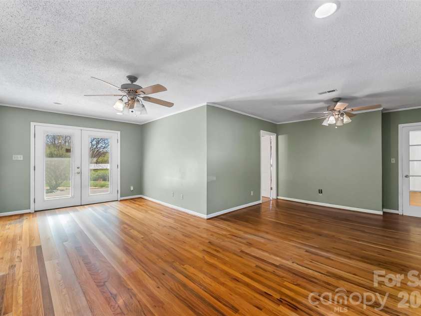 512 Paxton Creek Road, Marion, NC 28752.  MLS# CAR4358040, YatesRealty ID 7808. 