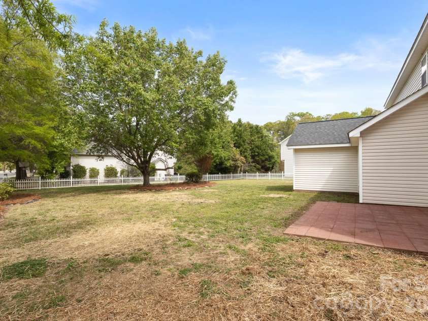2001 Onotoa Drive, Indian Trail, NC 28079.  MLS# CAR4363374, YatesRealty ID 7809. 