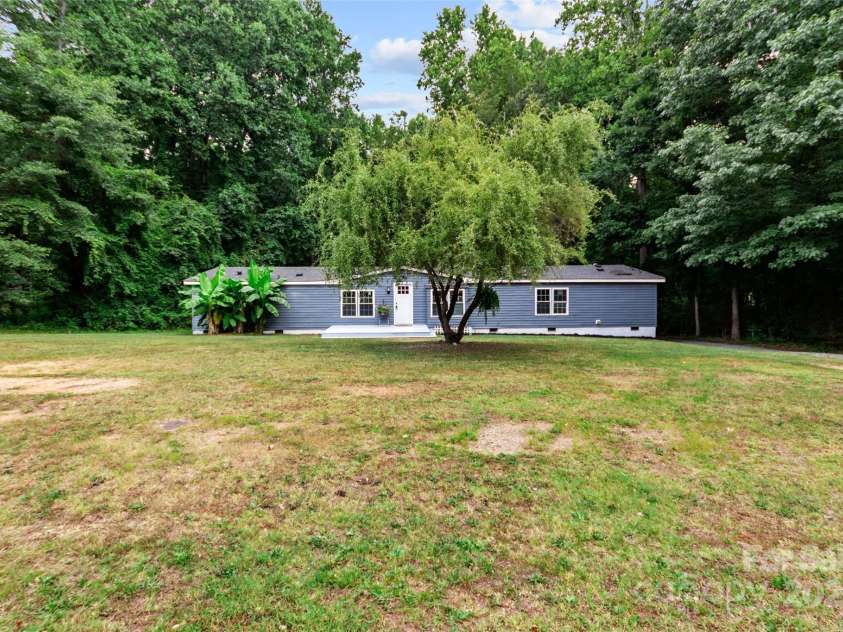 3107 Balkan Drive, York, SC 29745.  MLS# CAR4196454, YatesRealty ID 7809. 