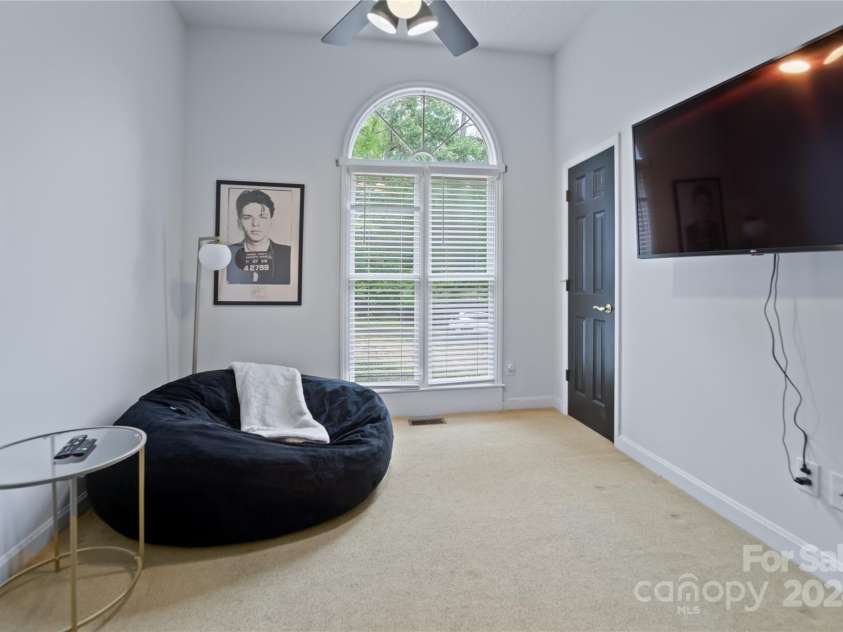 10235 Mount Holly Road, Charlotte, NC 28214.  MLS# CAR4177384, YatesRealty ID 781. 