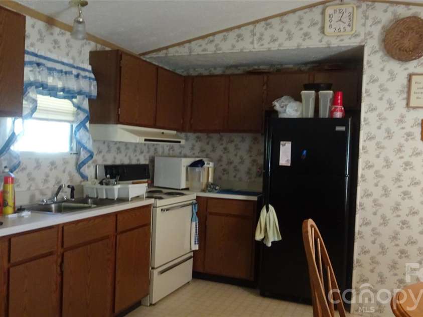 169 Hamptons Cove Road, Troutman, NC 28166.  MLS# CAR4364107, YatesRealty ID 7812. 